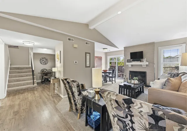 Photo 3 of Sale Pending at 117 Sumac Ln, Schaumburg, IL 60193 | MLS# 12720017 | Listing updated on 2026-08-25
