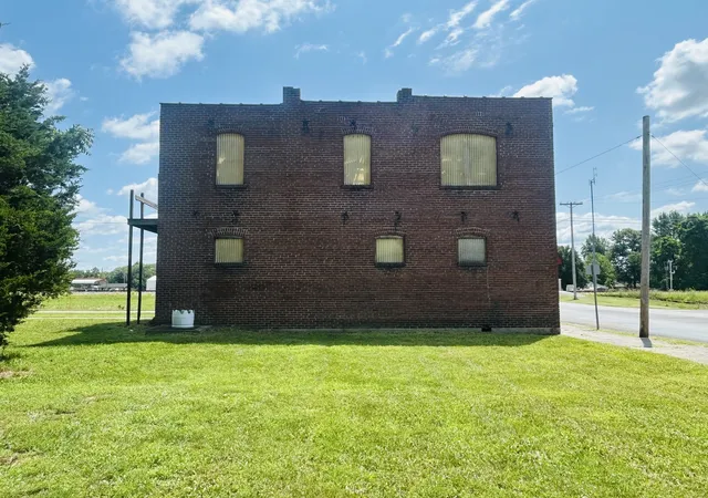 Photo 4 of Sale Pending at 301 Union Ave, Dowell, IL 62927 | MLS# 12720039 | Listing updated on 2026-08-28