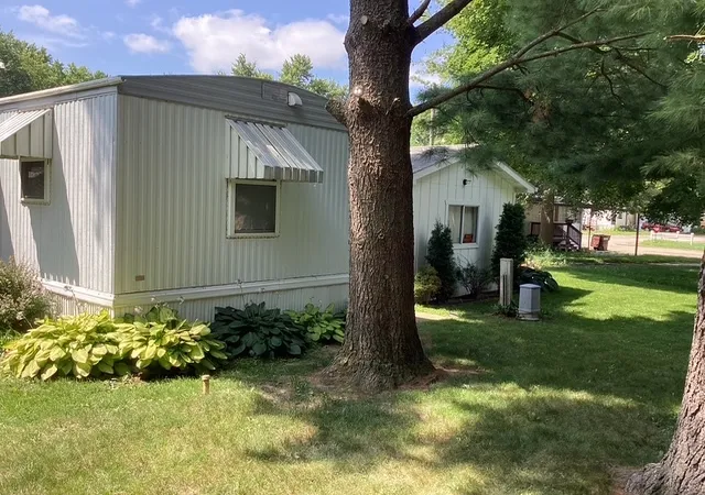 Photo 2 of Manufactured home for sale at 3747 W Il Rt 64 Lot Unit 36, Mount Morris, IL 61054 | MLS# 12720094 | Listing updated on 2026-08-16