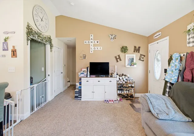 Photo 2 of Single family home for sale at 308 W Florence St, Sesser, IL 62884 | MLS# 12720153 | Listing updated on 2026-08-05