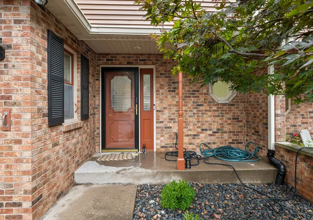 Photo 2 of Townhouse for sale at 3620 38th Street #3, Rock Island, IL 61201 | MLS# 12720157 | Listing updated on 2026-09-24