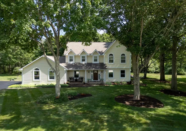 Photo 1 of Single family home for sale at 39w811 Hoeweed Ln, St. Charles, IL 60175 | MLS# 12720210 | Listing updated on 2026-08-05