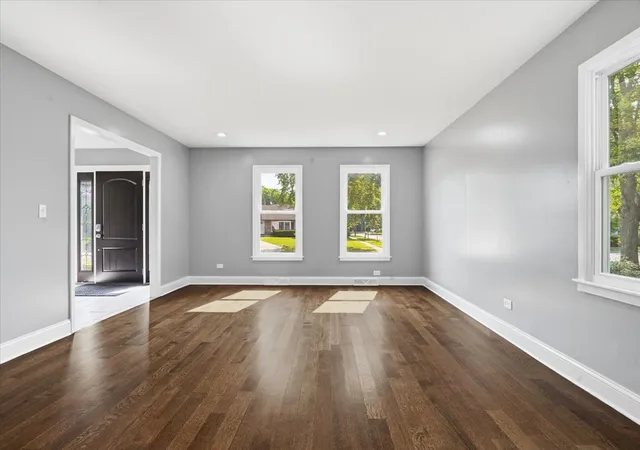 Photo 4 of Single family home for sale at 1203 Claridge Dr, Libertyville, IL 60048 | MLS# 12720273 | Listing updated on 2026-10-13