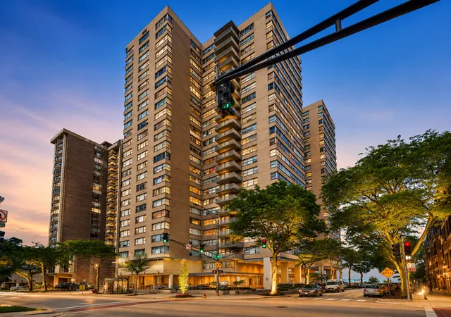 Condo for sale at 6301 N Sheridan Rd #24E, Chicago, IL 60660 | MLS# 12720280 | Listing updated on 2026-10-01