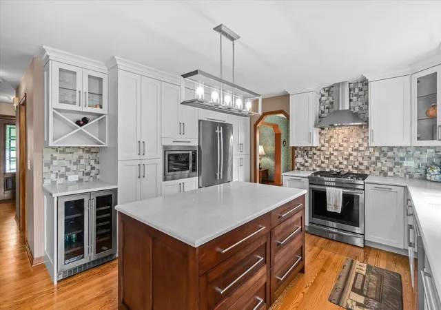 Photo 3 of Single family home for sale at 1308 Hamlet Rd, Naperville, IL 60564 | MLS# 12720382 | Listing updated on 2026-09-21