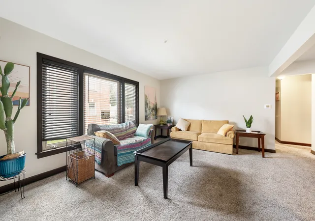Listing Photo 4 - Condo for sale in building located at 9032 S Laflin St, Chicago, IL 60620