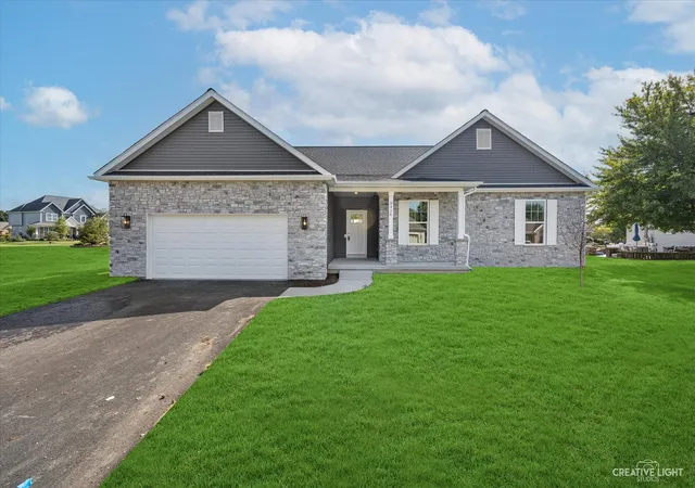 Photo 2 of Single family home for sale at 512 Quinlan Ave, De Kalb, IL 60115 | MLS# 12720397 | Listing updated on 2026-08-09