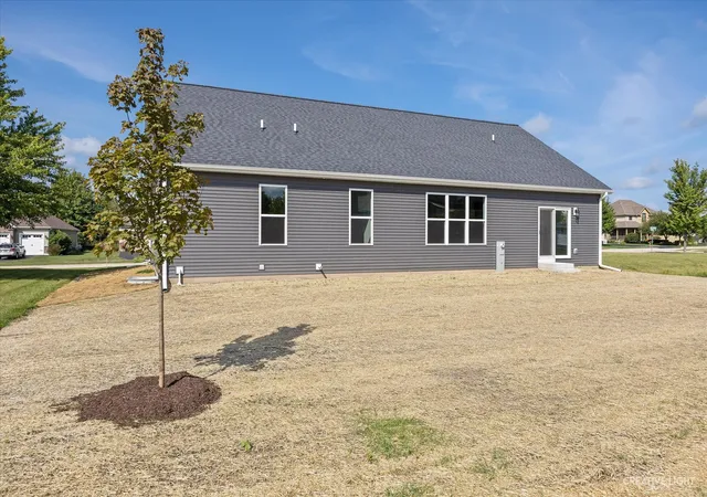 Photo 28 of Single family home for sale at 512 Quinlan Ave, De Kalb, IL 60115 | MLS# 12720397 | Listing updated on 2026-08-09