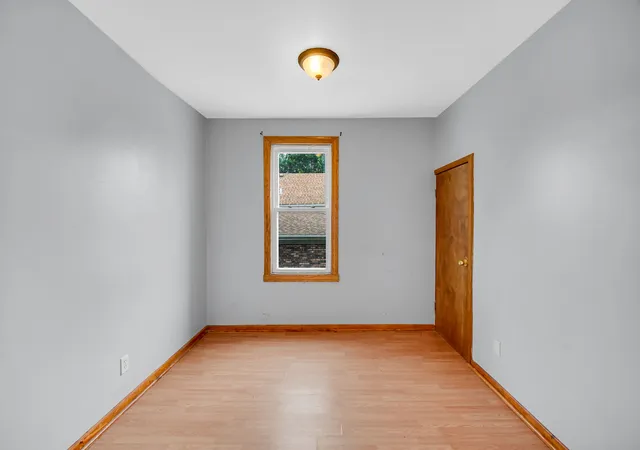 Photo 4 of House for sale at 505 154th Place, Calumet City, IL 60409 | MLS# 12720409 | Listing updated on 2026-08-05