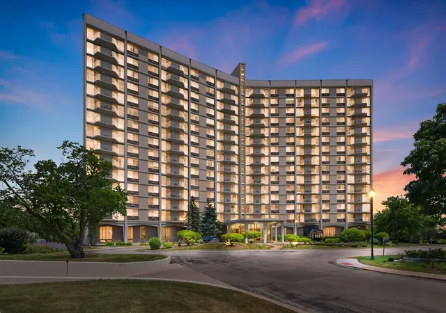 Photo 1 of Condo for sale at 40 N Tower Rd #6N, Oak Brook, IL 60523 | MLS# 12720413 | Listing updated on 2026-09-01