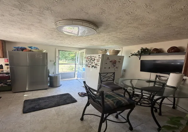 Photo 3 of Single family home for sale at 808 W 10th Street, Metropolis, IL 62960 | MLS# 12720457 | Listing updated on 2026-10-08