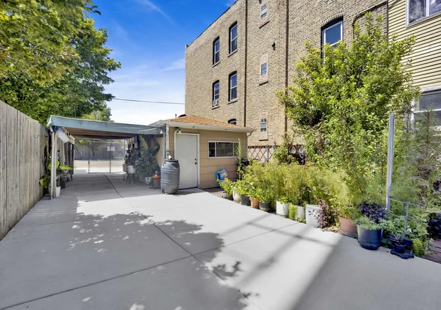 Photo 4 of Single family home for sale at 2945 N California Ave, Chicago, IL 60618 | MLS# 12720509 | Listing updated on 2026-10-09