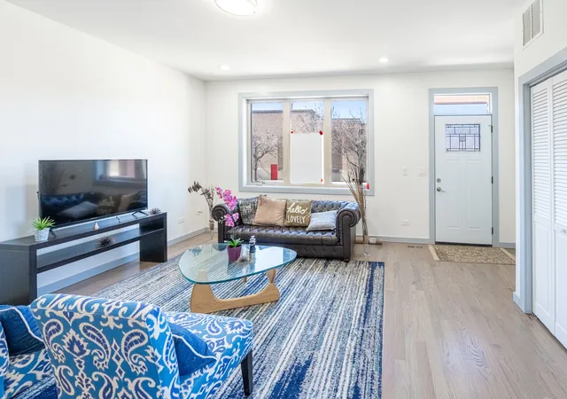 Photo 3 of Single family home for sale at 4353 S Halsted St, Chicago, IL 60609 | MLS# 12720514 | Listing updated on 2026-08-28