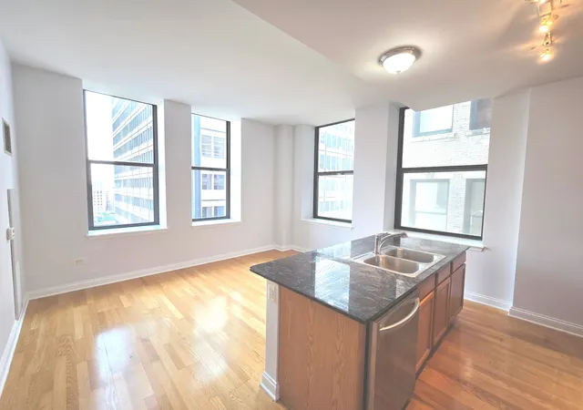 Photo 3 of Condo for sale at 8 W Monroe St #1800, Chicago, IL 60603 | MLS# 12720519 | Listing updated on 2026-10-01