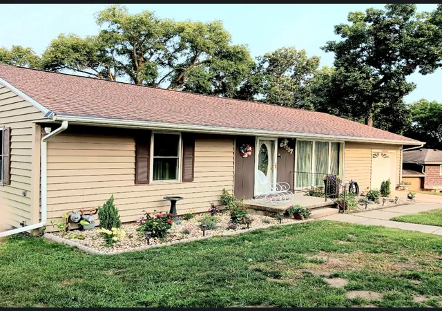 Photo 1 of Single family home for sale at 117 Shady Ln, Dixon, IL 61021 | MLS# 12720534 | Listing updated on 2026-08-06