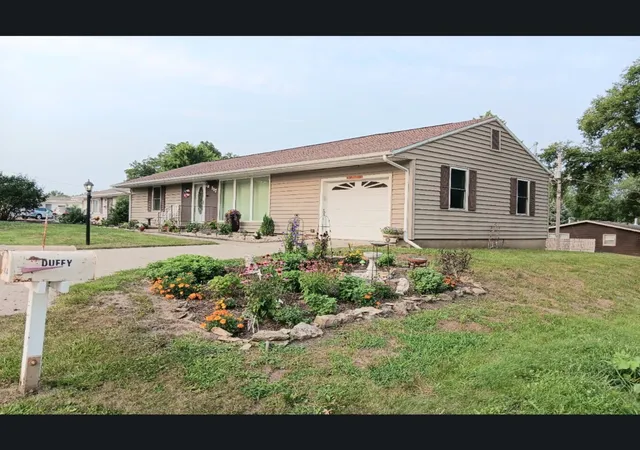 Photo 2 of Single family home for sale at 117 Shady Ln, Dixon, IL 61021 | MLS# 12720534 | Listing updated on 2026-08-06