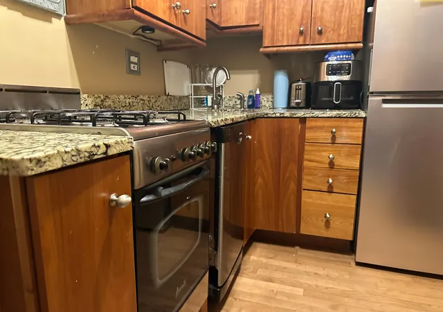 Photo 4 of Condo for sale at 6101 N Sheridan Rd #14G, Chicago, IL 60660 | MLS# 12720541 | Listing updated on 2026-09-22