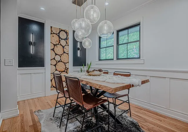 Photo 3 of Single family home for sale at 1500 Noyes St, Evanston, IL 60201 | MLS# 12720572 | Listing updated on 2026-09-08