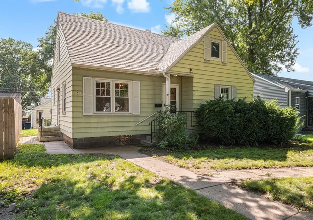 Photo 2 of Sale Pending at 2013 36th Street, Rock Island, IL 61201 | MLS# 12720612 | Listing updated on 2026-09-22