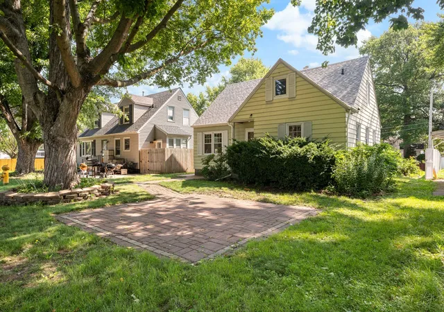 Photo 3 of Sale Pending at 2013 36th Street, Rock Island, IL 61201 | MLS# 12720612 | Listing updated on 2026-09-22