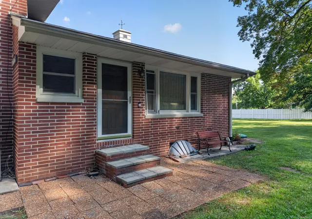 Photo 3 of Single family home for sale at 1500 E State Route 71, Ottawa, IL 61350 | MLS# 12720630 | Listing updated on 2026-09-02