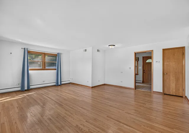 Photo 3 of Single family home for sale at 1500 E State Route 71, Ottawa, IL 61350 | MLS# 12720630 | Listing updated on 2026-10-03