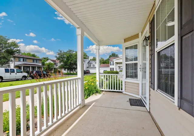 Photo 2 of Single family home for sale at 1613 Victoria Park Cir, Aurora, IL 60504 | MLS# 12720639 | Listing updated on 2026-09-22