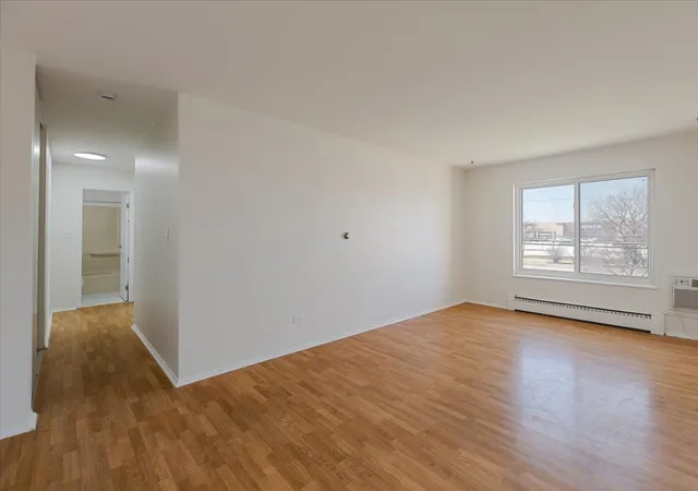 Photo 3 of Condo for sale at 701 S Elmhurst Rd #H, Des Plaines, IL 60016 | MLS# 12720640 | Listing updated on 2026-08-08