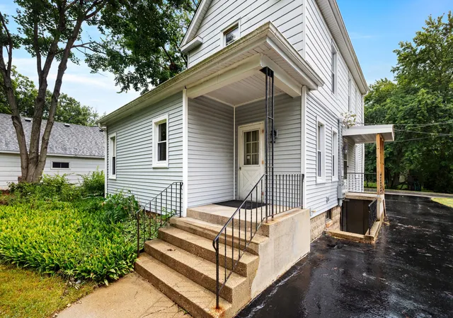 1st image of 8320 Prospect St, Woodstock, IL 60098 | MLS# 12720651