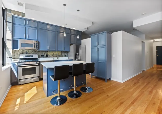 Photo 3 of Condo for sale at 208 W Washington St #2013, Chicago, IL 60606 | MLS# 12720674 | Listing updated on 2026-09-17