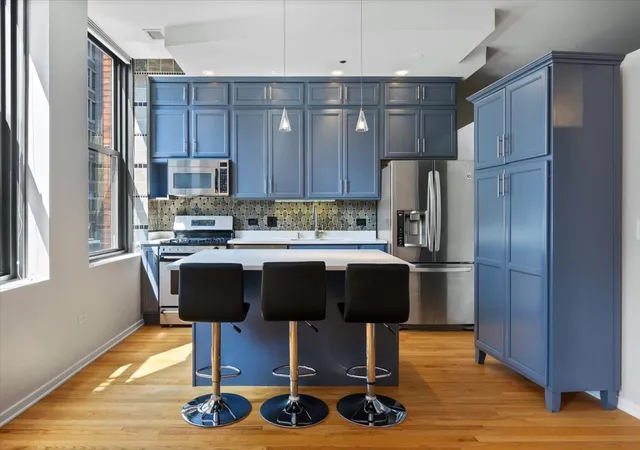 Photo 3 of Condo for sale at 208 W Washington St #2013, Chicago, IL 60606 | MLS# 12720674 | Listing updated on 2026-09-17