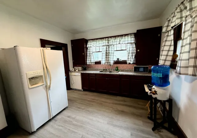 Photo 3 of Single family home for sale at 110 N Madison St, Clayton, IL 62324 | MLS# 12720701 | Listing updated on 2026-08-31