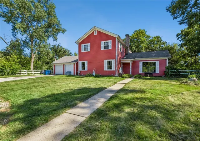 Photo 1 of Single family home for sale at 15595 W Town Line Rd, Mettawa, IL 60045 | MLS# 12720707 | Listing updated on 2026-09-16