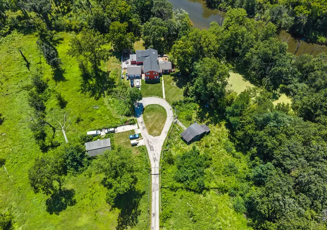 Photo 3 of Single family home for sale at 15595 W Town Line Rd, Mettawa, IL 60045 | MLS# 12720707 | Listing updated on 2026-09-16