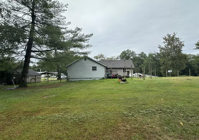 Photo 3 of Single family home for sale at 1130 W Webster St, Benton, IL 62812 | MLS# 12720811 | Listing updated on 2026-08-09