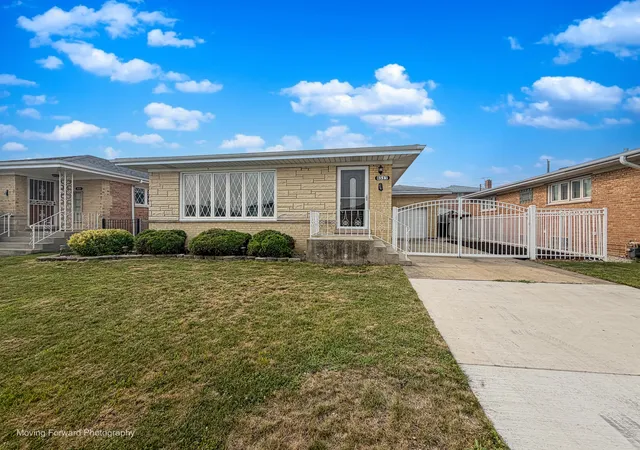 Photo 1 of Single family home for sale at 8517 W Carmen Ave, Chicago, IL 60656 | MLS# 12720833 | Listing updated on 2026-10-06