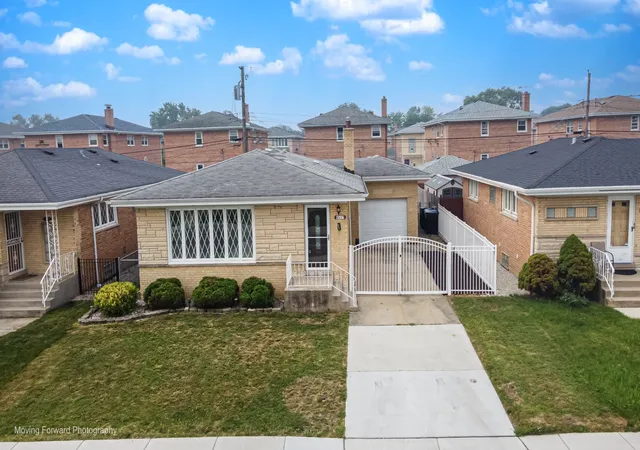Photo 2 of Single family home for sale at 8517 W Carmen Ave, Chicago, IL 60656 | MLS# 12720833 | Listing updated on 2026-10-06