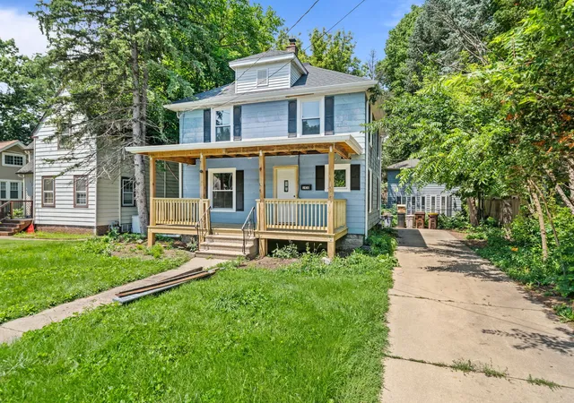 Photo 2 of Single family home for sale at 1438 Jackson St, Rockford, IL 61107 | MLS# 12720888 | Listing updated on 2026-09-08