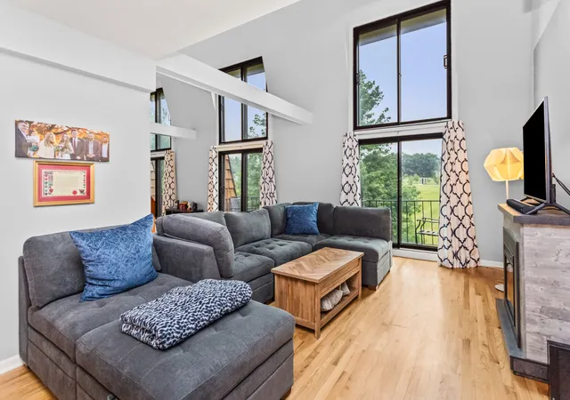 Photo 3 of Condo for sale at 600 W Russell St #309, Barrington, IL 60010 | MLS# 12720893 | Listing updated on 2026-09-28