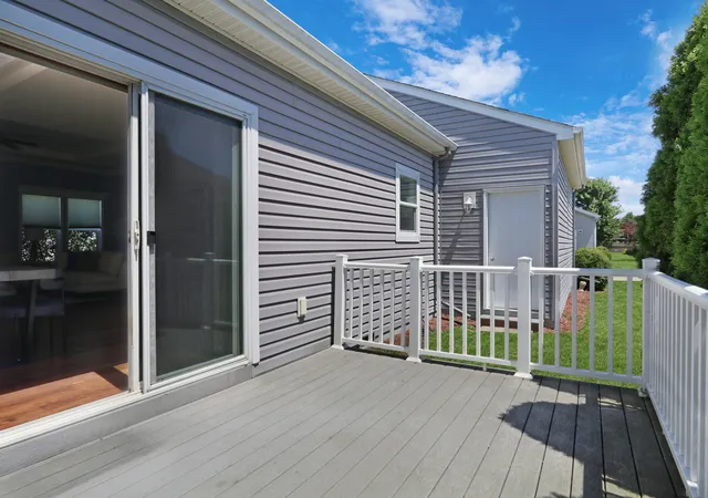 Photo 3 of Single family home for sale at 1810 Blue Ribbon Ln, Grayslake, IL 60030 | MLS# 12720901 | Listing updated on 2026-08-07