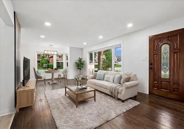 Photo 3 of Single family home for sale at 2272 Asbury Rd, Northbrook, IL 60062 | MLS# 12720936 | Listing updated on 2026-10-05