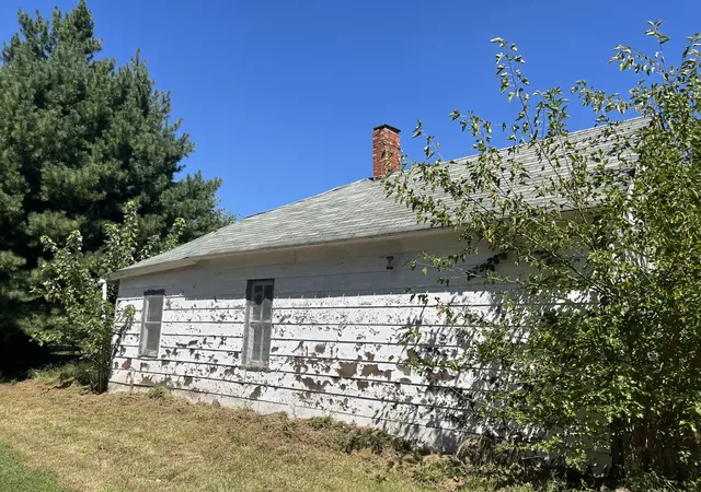 Photo 2 of Single family home for sale at 506 W Mclean St, Colchester, IL 62863 | MLS# 12720990 | Listing updated on 2026-08-07