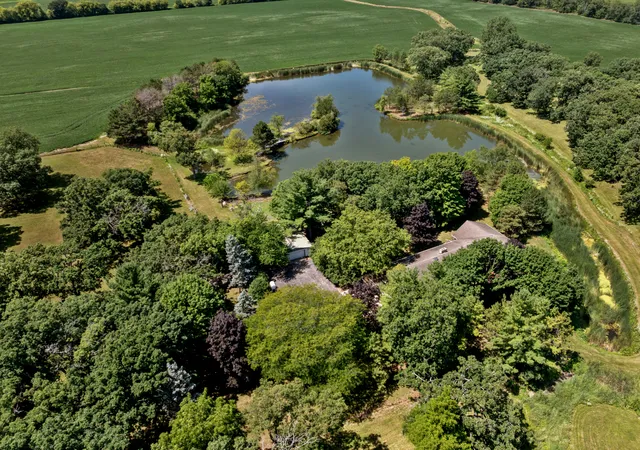 Photo 2 of Single family home for sale at 707 S Olbrich Rd, Harvard, IL 60033 | MLS# 12720999 | Listing updated on 2026-09-22
