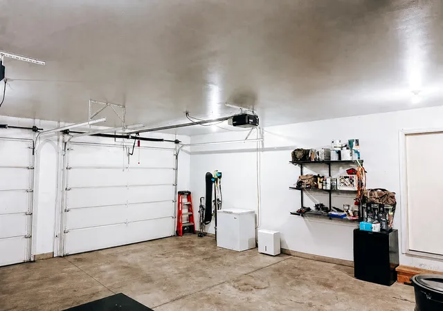 36th image of 5 Corbett Dr, Watseka, IL 60970 | MLS# 12721020