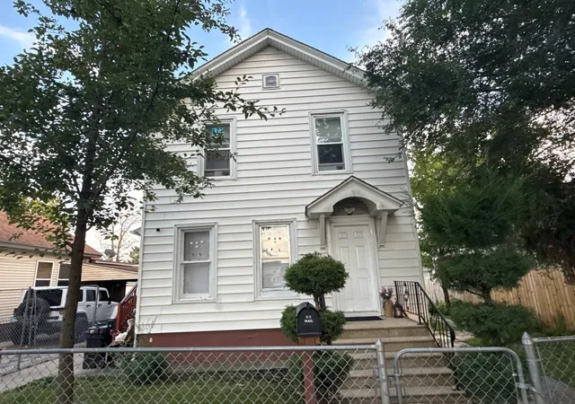 2nd image of 558 E Benton St, Joliet, IL 60432 | MLS# 12721058