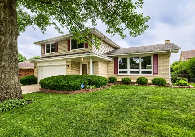 1st image of 706 Huntington Ln, Schaumburg, IL 60193 | MLS# 12721078