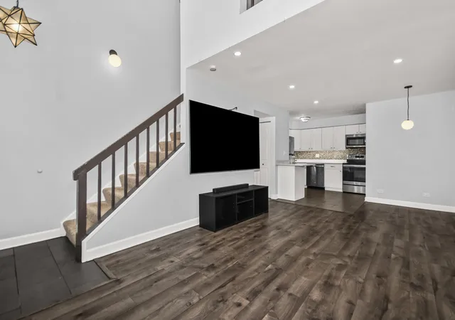 Listing Photo 4 - Condo for sale in building located at 7248 Dixon St, Forest Park, IL 60130 - Unit #B