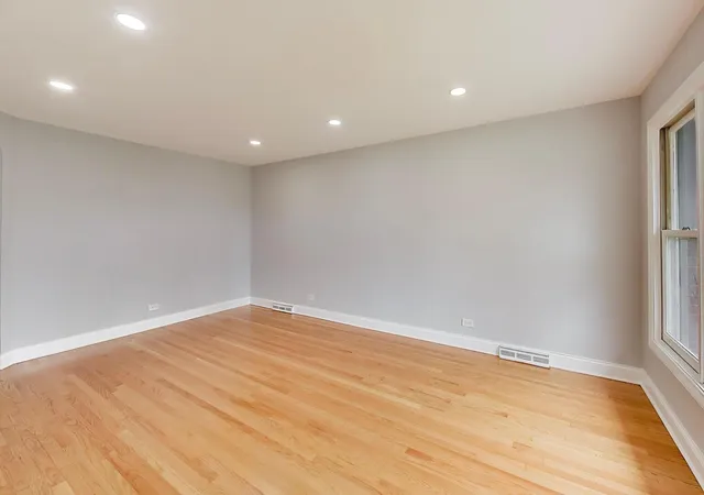 Photo 2 of Single family home for sale at 7528 W Winnemac Ave, Harwood Heights, IL 60706 | MLS# 12721125 | Listing updated on 2026-08-26