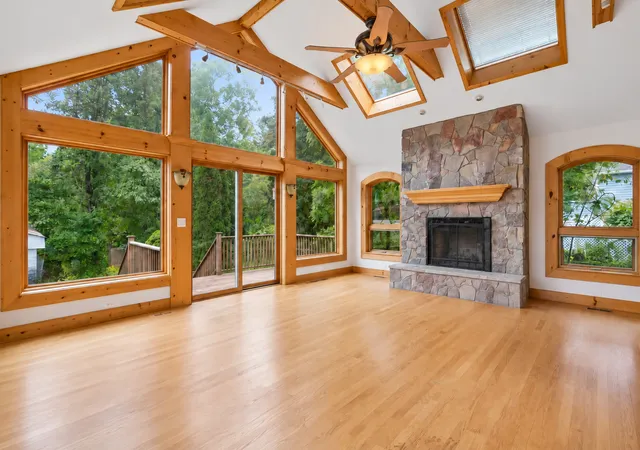 Photo 3 of Single family home for sale at 693 Cherry Ave, Lake Forest, IL 60045 | MLS# 12721164 | Listing updated on 2026-09-26