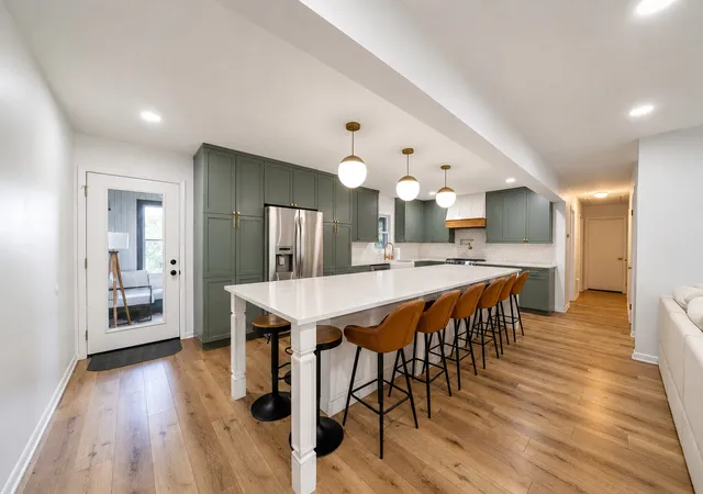 Photo 3 of Single family home for sale at 4400 Black Partridge Ln, Lisle, IL 60532 | MLS# 12721193 | Listing updated on 2026-09-26